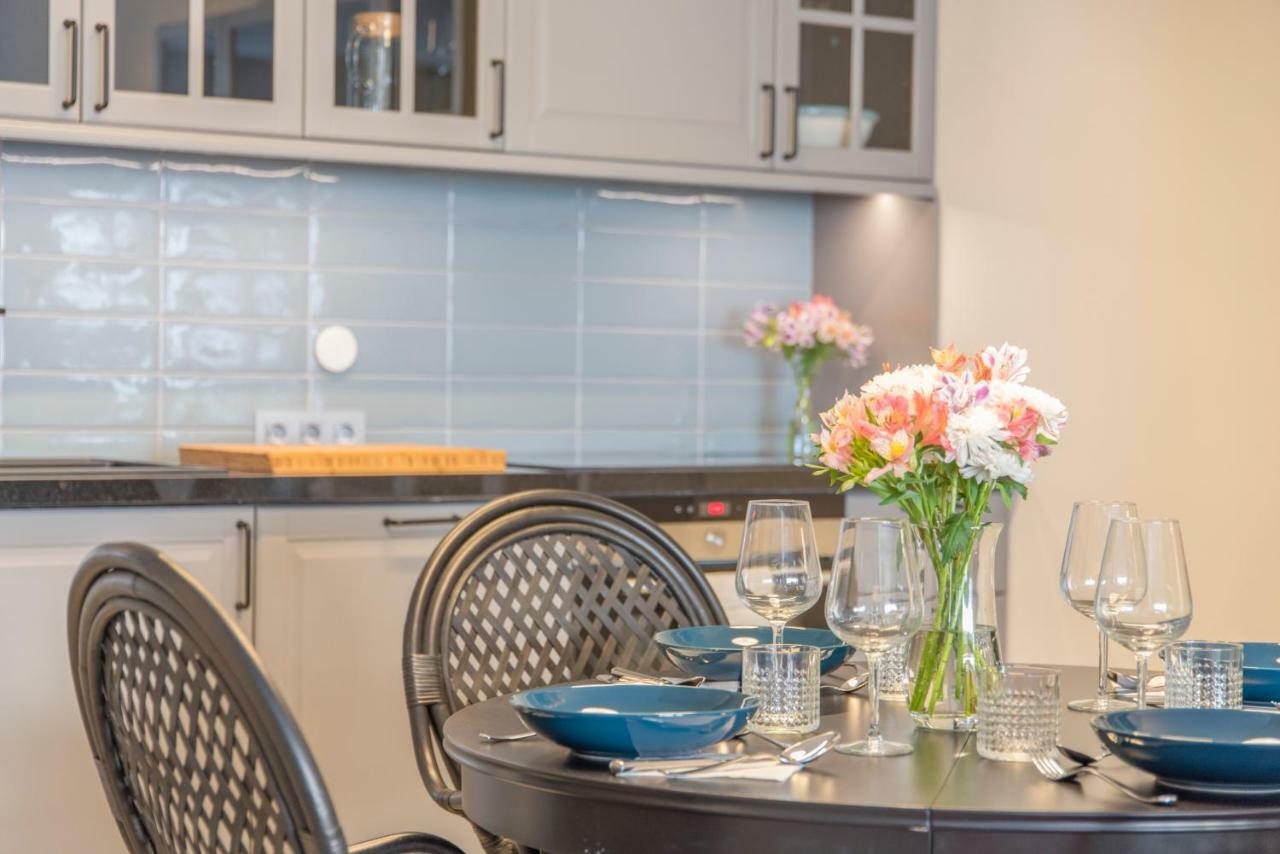 Modern, Bright And Welcoming Oceanfront Appartamento